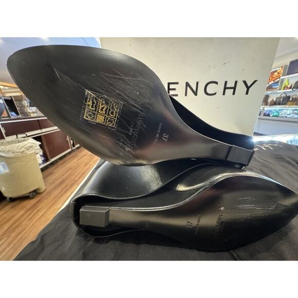 GIVENCHY BLACK SHARK LOCK ANKLE BOOTS LEATHER SIZE EU37 US6.5 LS(342250) - Picture 15 of 16